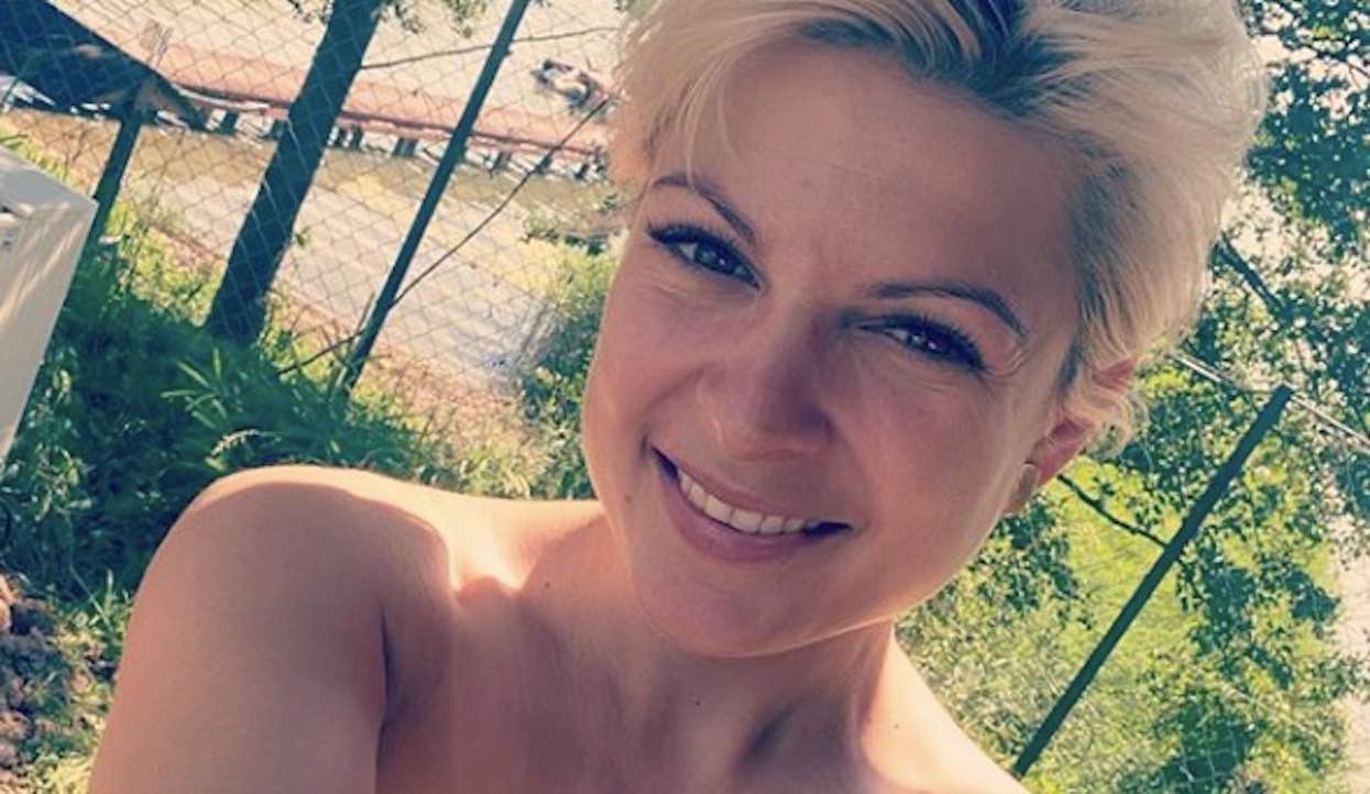 Magda Narożna pokazała zdjęcie z wakacji. Wszyscy patrzą tylko na jej biust, przesadziła?