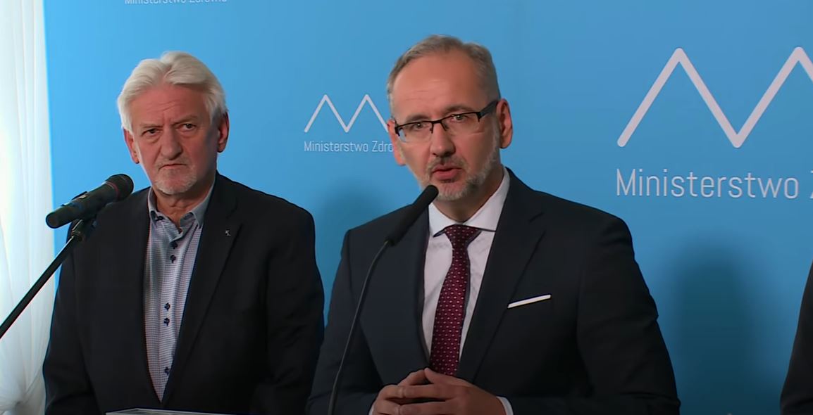 Ministerstwo Zdrowia nieoczekiwanie zmienia ustalenia. Podczas konferencji wszystko wyszło na jaw