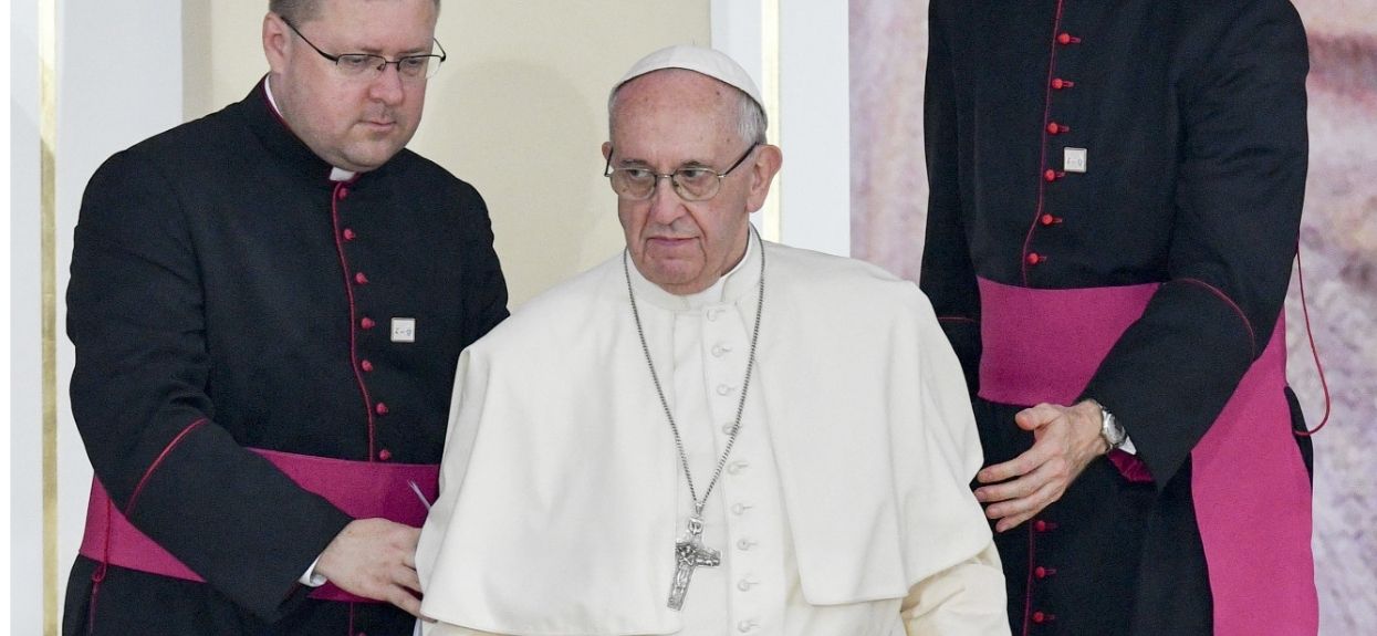Papież Franciszek stanowczo o stosunkach płciowych. Pozostali duchowni nie dowierzają, katolicy w szoku
