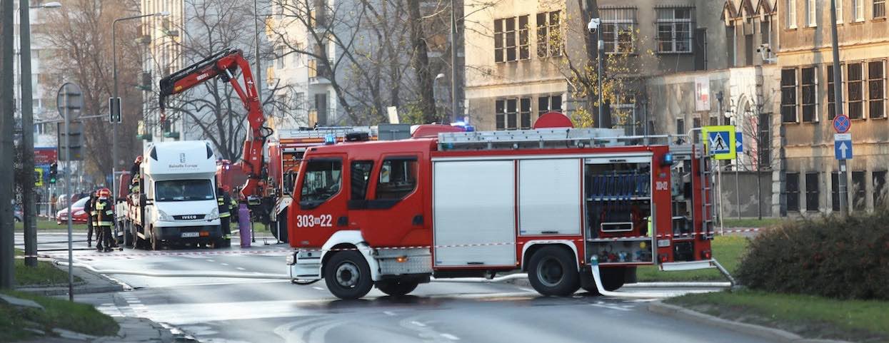 Wielka ewakuacja w polskim mieście. Uczniowie wybiegali ze szkoły, nagła akcja służb