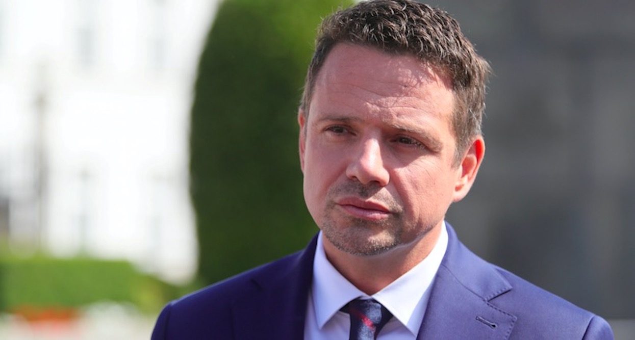 Rafał Trzaskowski urządził scenę w klubie. Wszystko się nagrało, w sieci wybuchła burza