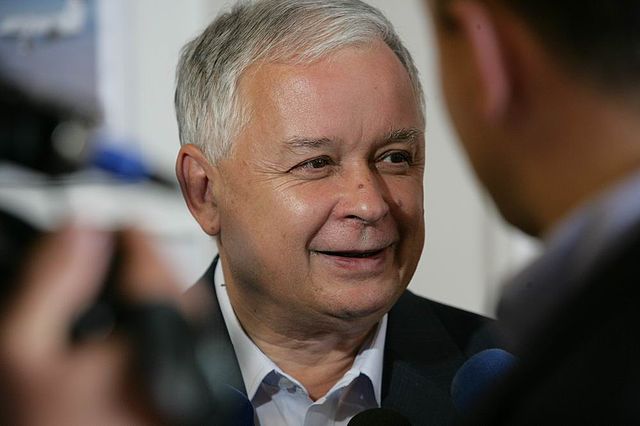 Internauci znieważyli "kult Lecha Kaczyńskiego"? Jest doniesienie do prokuratury