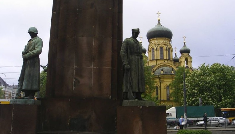 Sąd: Dewastacja komunistycznego pomnika to czyn patriotyczny