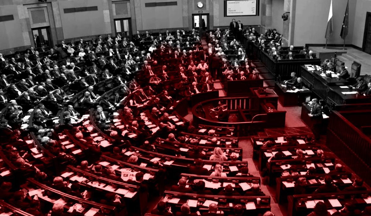 Sensacyjna teoria! Znani politycy opozycji to opłaceni aktorzy?! "Mają wprowadzać zamęt"