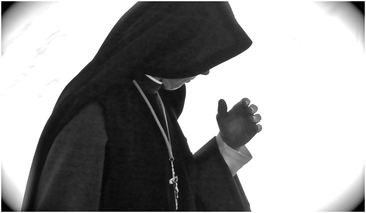 Skandal na religii, szał zakonnicy. "ZAMKNIJCIE MORDY"
