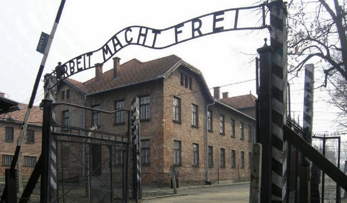 Yad Vashem ostro o Dudzie ws. ustawy IPN. Użyli JEDNEGO słowa