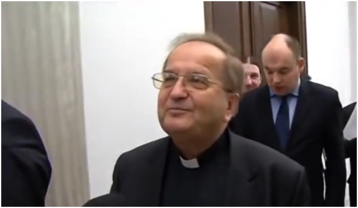 Ma przekichane! Prokuratura zabiera się za Rydzyka