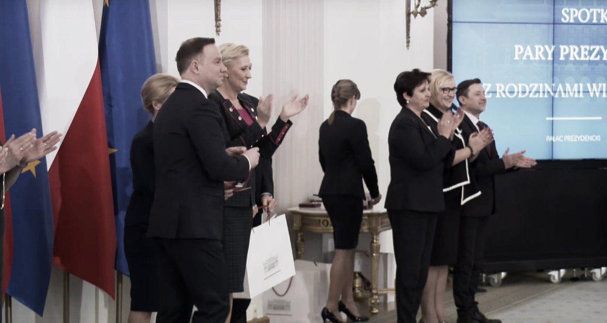 Polski wokalista poniżył prezydenta odbierając order