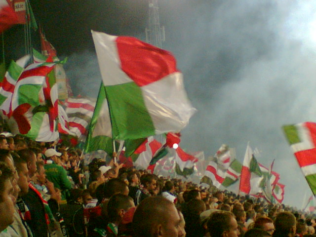 Legia pomoże uchodźcom. Klub przeznaczy pieniądze z biletów