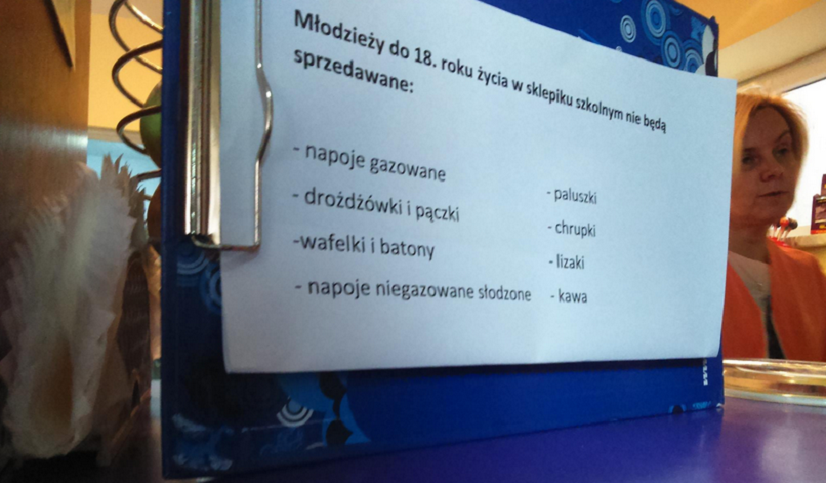 Żarty z „ustawy sklepikowej” podbijają internet