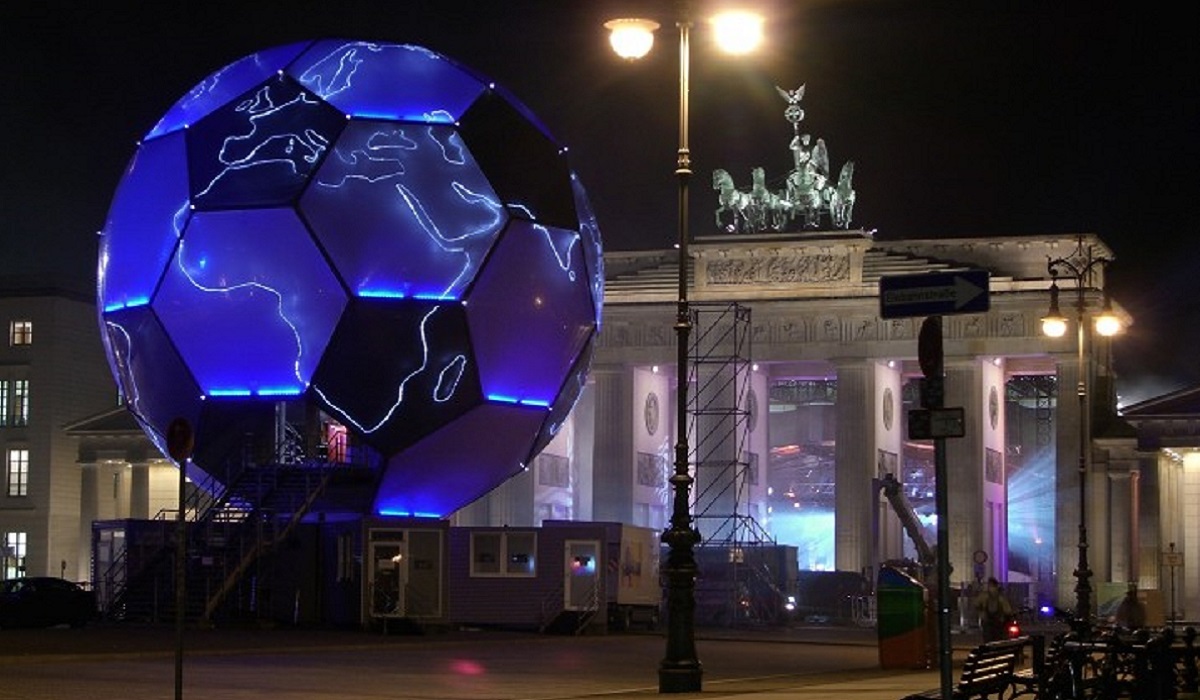 OFICJALNE! A. Duda: Polska zbojkotuje Mundial w Rosji