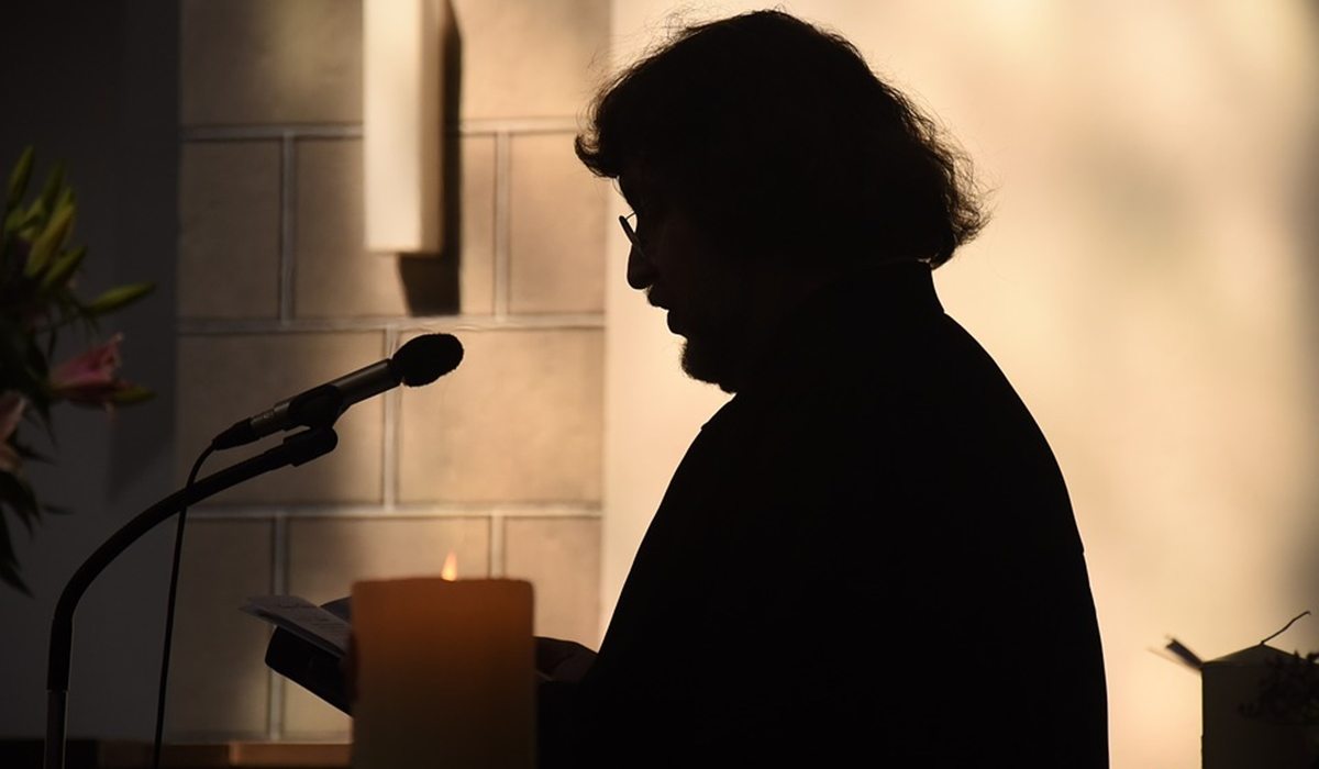Arcybiskup obwinia Donalda Tuska o zabicie Chrystusa?! Skandal w kościele