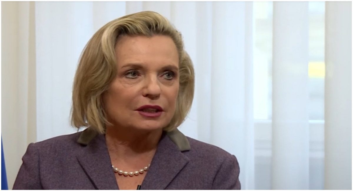 Senator Anders zwiedza świat za Twoje pieniądze. To w ogóle legalne?!