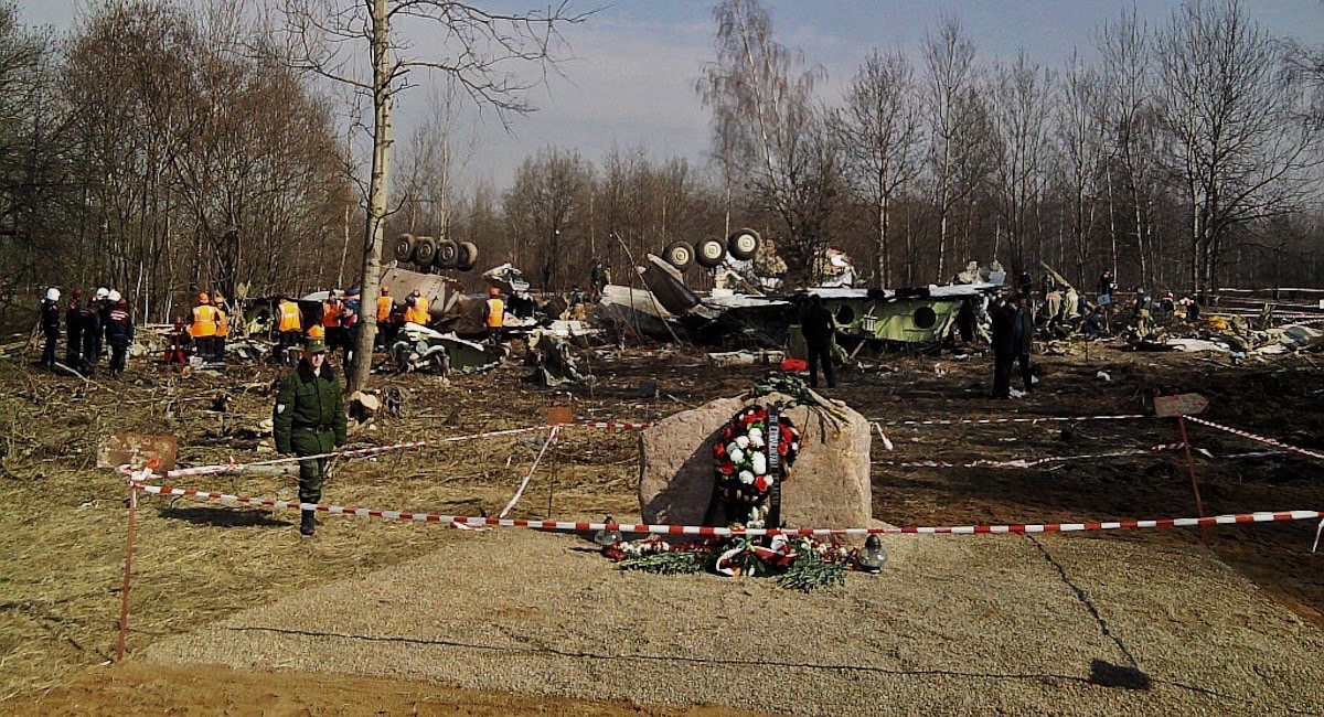 Ten sondaż rozsadzi obchody 8. rocznicy katastrofy smoleńskiej!