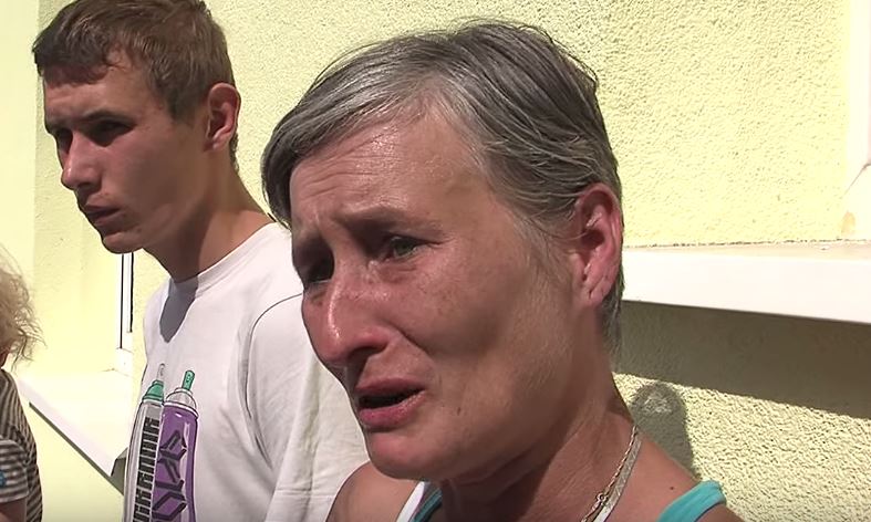 "Boimy się tu żyć! Wegetujemy, a Romowie żyją jak królowie z zasiłków" (video)