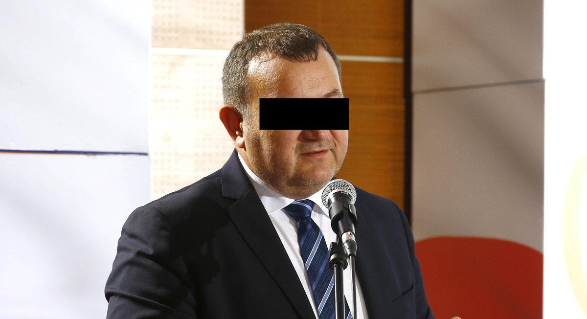 PiS upokarza Gawłowskiego. W areszcie zabraniają mu się myć i...