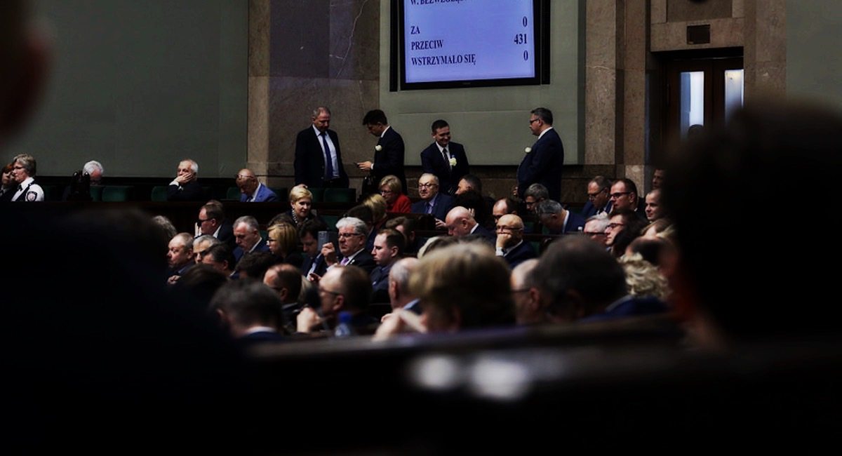 Sensacyjne ustalenia! Dziennikarz ujawnia kompromitujące sekrety posłów