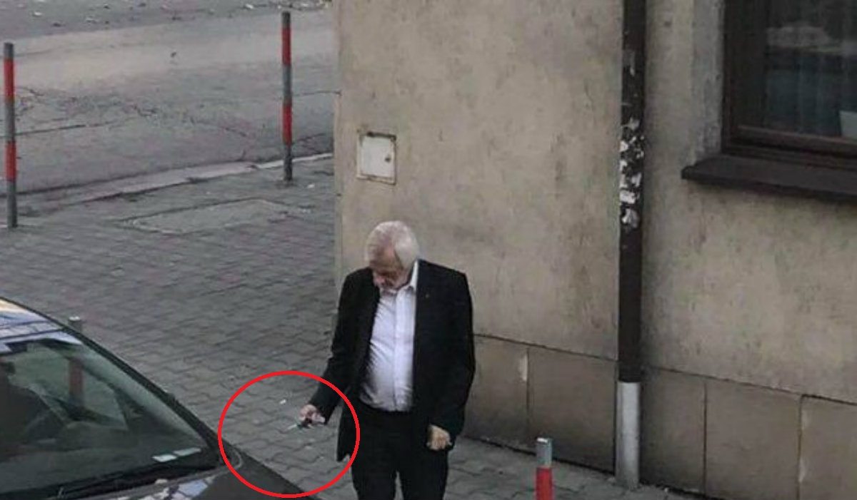 Żenada. Ryszard Terlecki przyłapany w Krakowie, zdjęcia są już w sieci