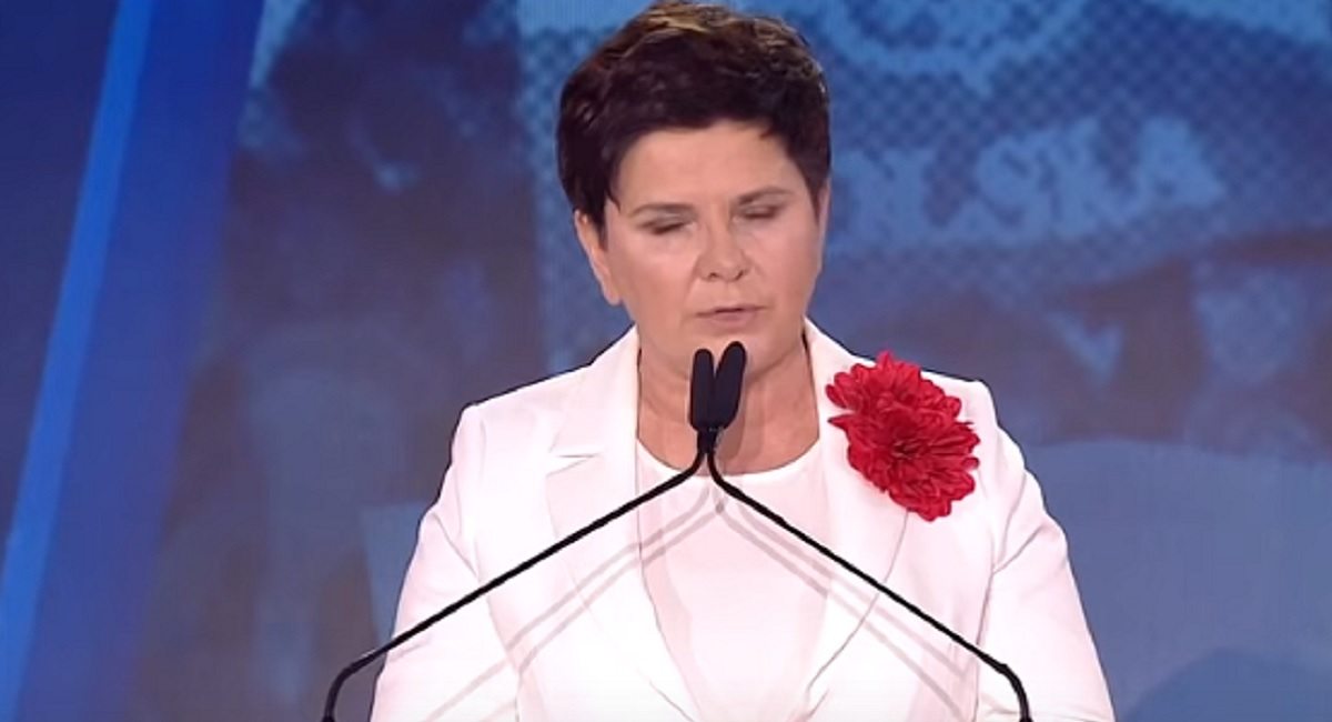 Zapłakana Szydło wydzwania do szpitala Kaczyńskiego. W kółko powtarza tę samą prośbę