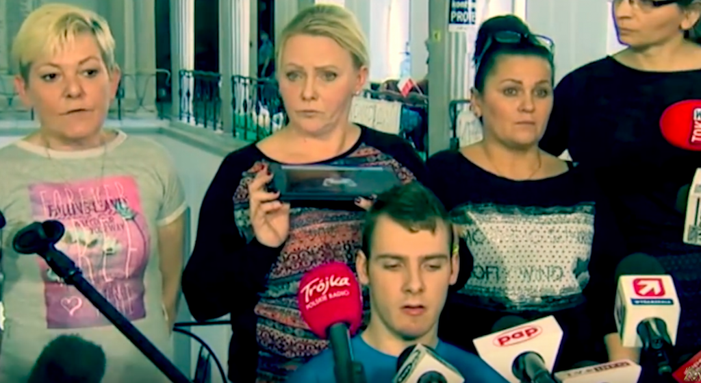 Protestujący zostaną siłą wyniesieni z Sejmu?! "Torby mamy spakowane"
