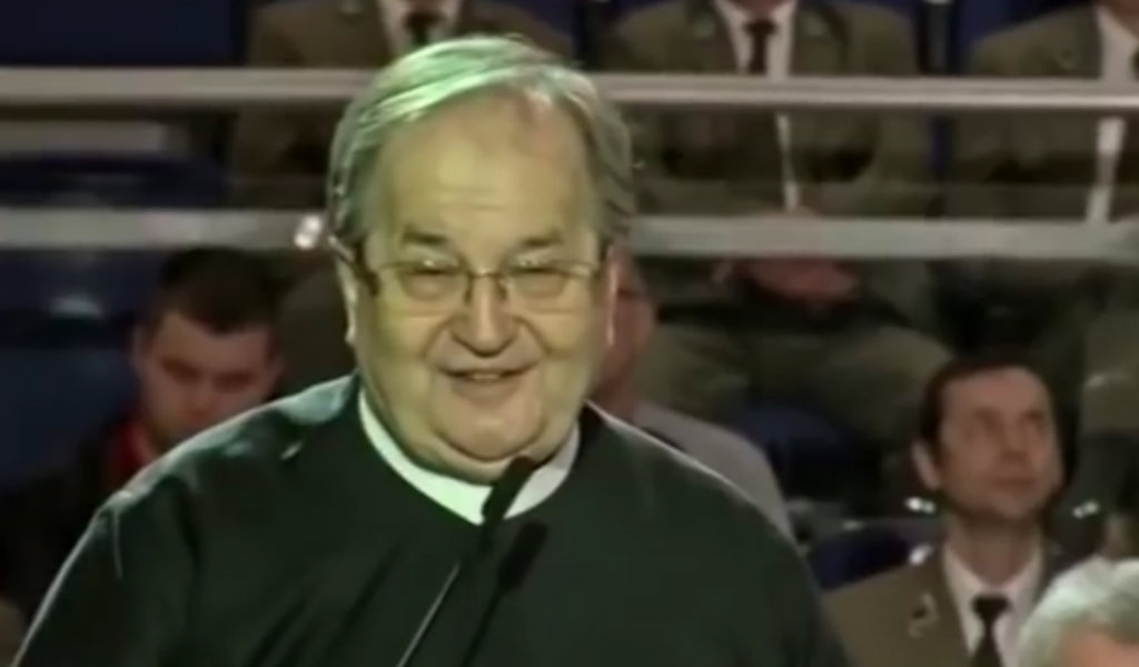 Rydzyk wyznaje: Nie miałem na benzynę, jadłem tylko chleb