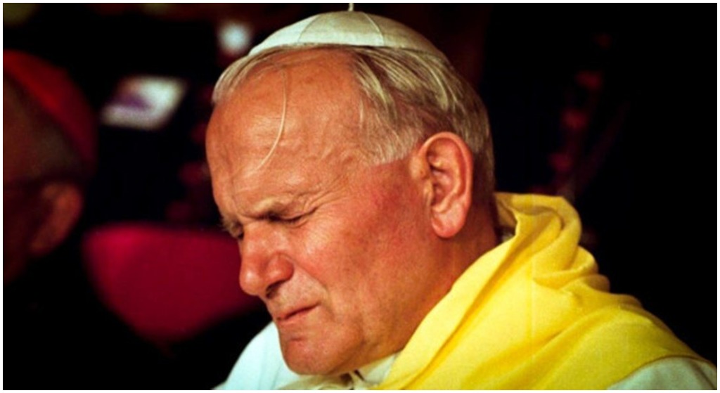 Polska celebrytka twierdzi, że jest jak Jan Paweł II. "Niewiele jest autorytetów z zasadami"