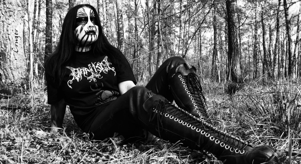 Burza w PiS! "Kandydat na prezydenta promował satanizm"