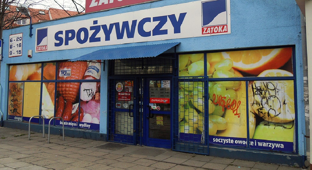 Polski polityk pobił się pod sklepem. Pięści poszły w ruch, polała się krew