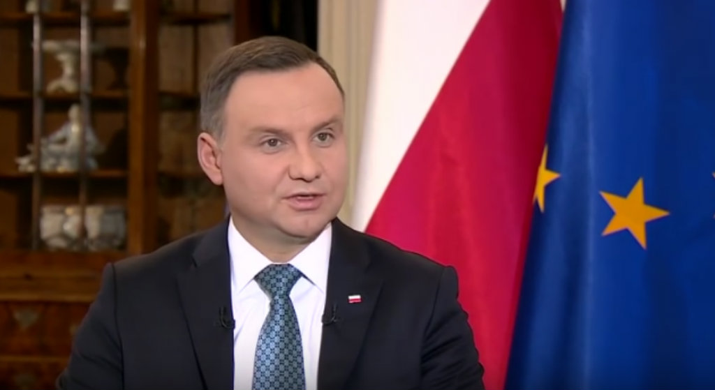 Nagrali ukradkiem Dudę! Film trafił do sieci