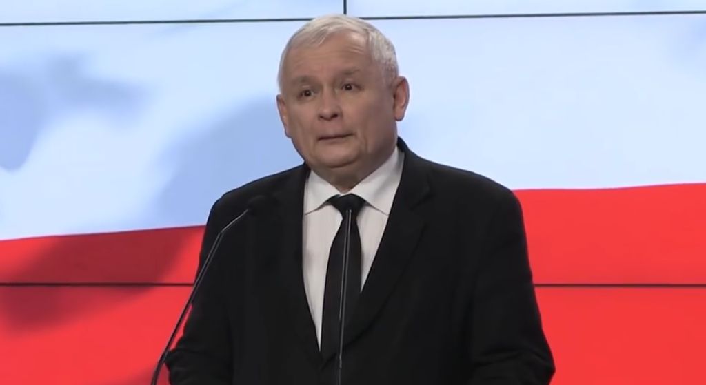 Przyłapali ich! Kaczyńskiego w szpitalu odwiedziła tajemnicza kobieta