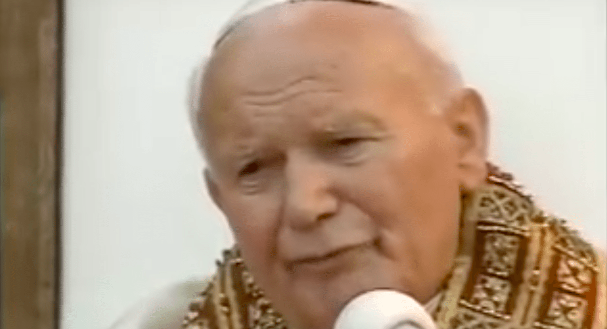 Przed śmiercią Jan Paweł II wyrzekł słowa o Rydzyku. Ogromne kontrowersje