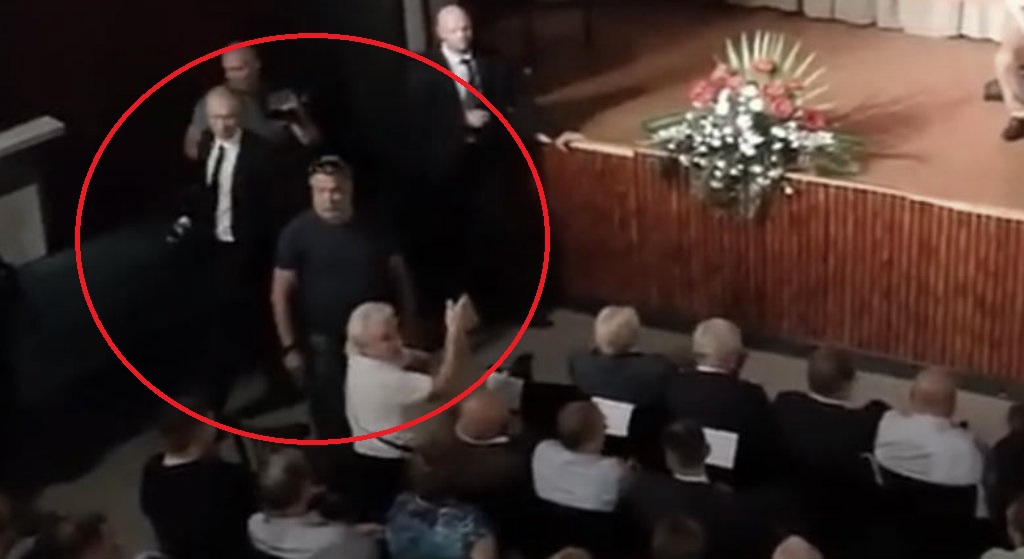 Burda na spotkaniu z Szydło! "Chwycił mnie za gardło"