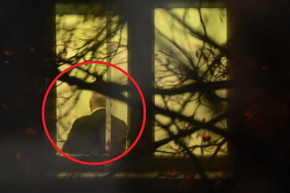 Fakt ujawnia. Kaczyńskiego w domu odwiedza tajemnicza kobieta