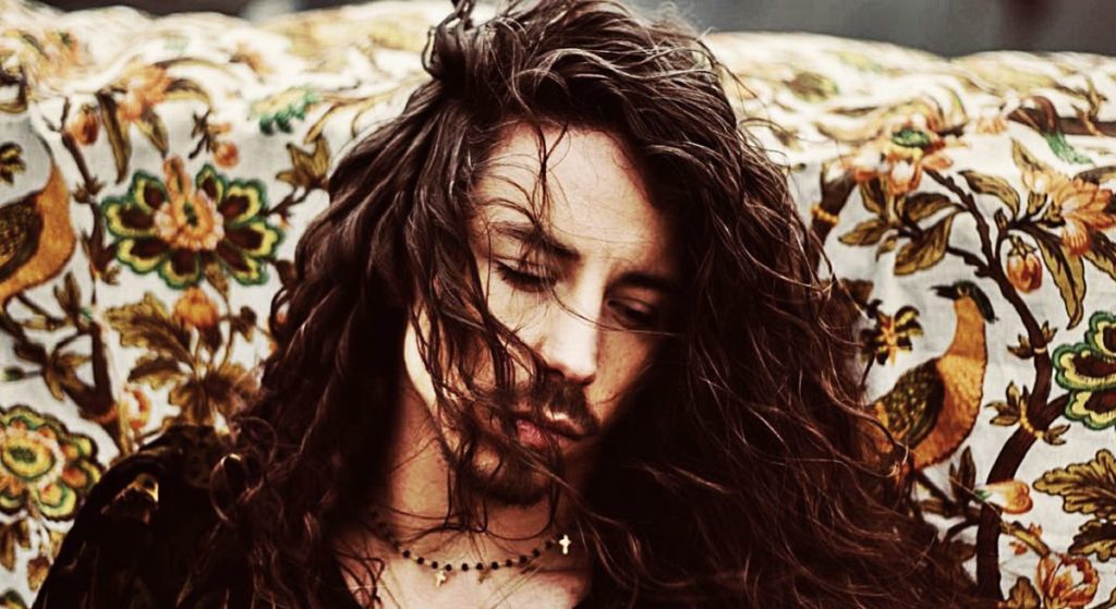 Fani mogą dostać zawału. Michał Szpak jest spokrewniony z…