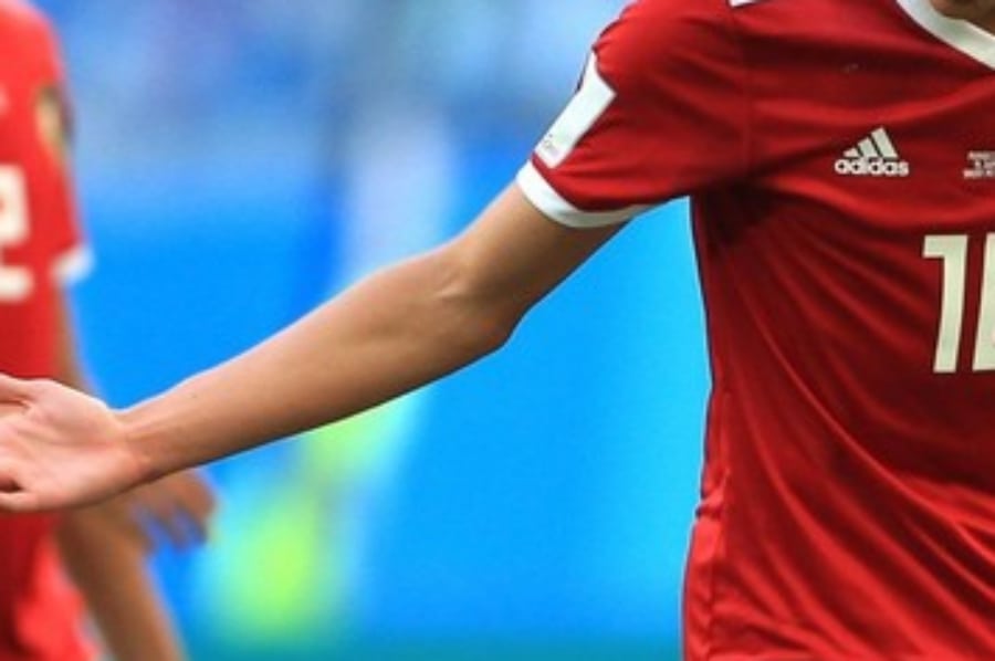 Czołowy piłkarz reprezentacji zabił człowieka po powrocie z Mundialu