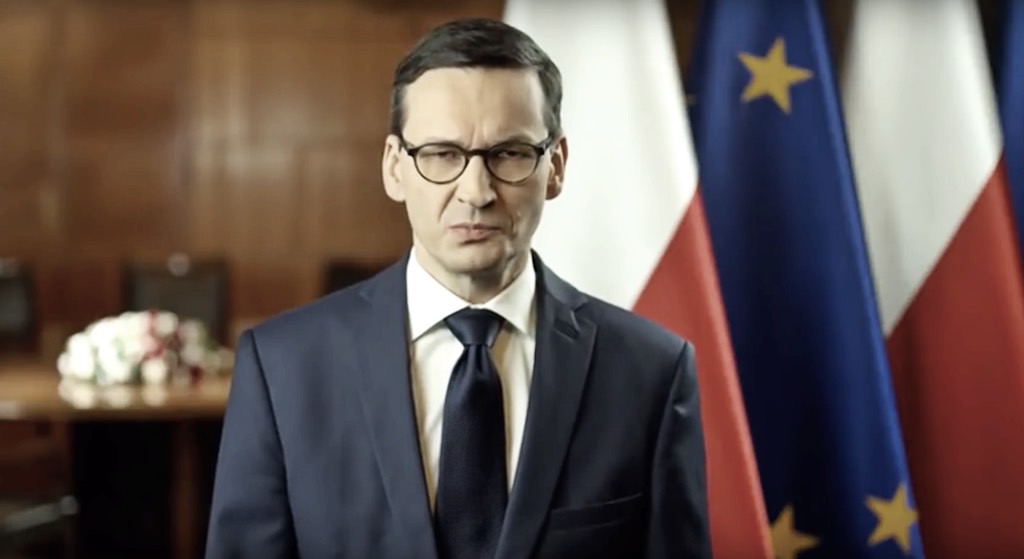 Ośmieszony Morawiecki chwali się sukcesem. Polska pośmiewiskiem w UE