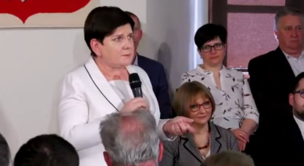Zlinczowali Beatę Szydło! "Złodziejko, oddawaj pieniądze, które ukradłaś"