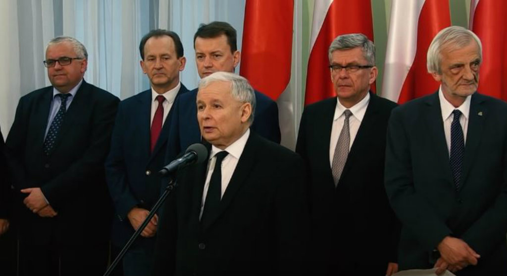 B. Premier: To NIE Kaczyński rządzi Polską. Oto "oligarcha", który nim kieruje