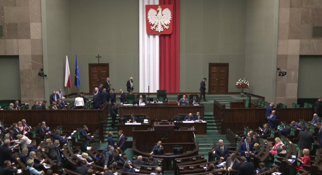 Miliony Polaków przerażone. Wejście tej ustawy w życie jeszcze nigdy nie było tak blisko