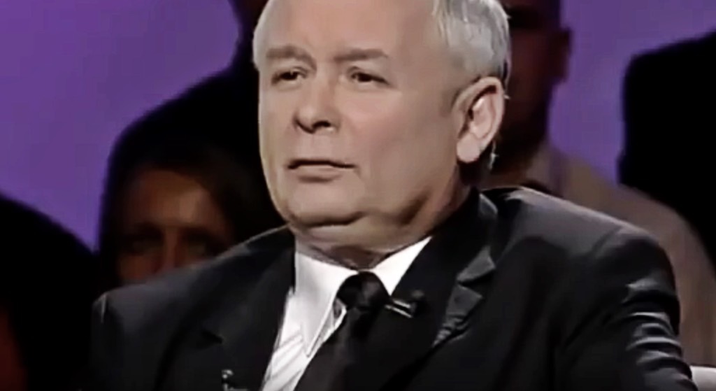 Minister przeciwstawił się Kaczyńskiemu! Wycofał ustawę, która dla prezesa była najważniejsza