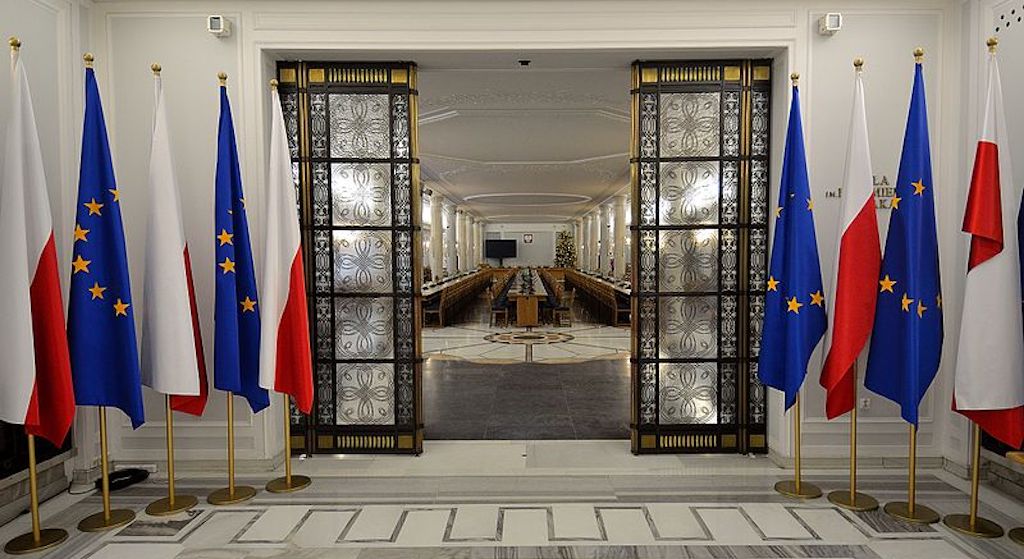 Ujawniono tajny plan PiS! Chcą się zaryglować w Sejmie