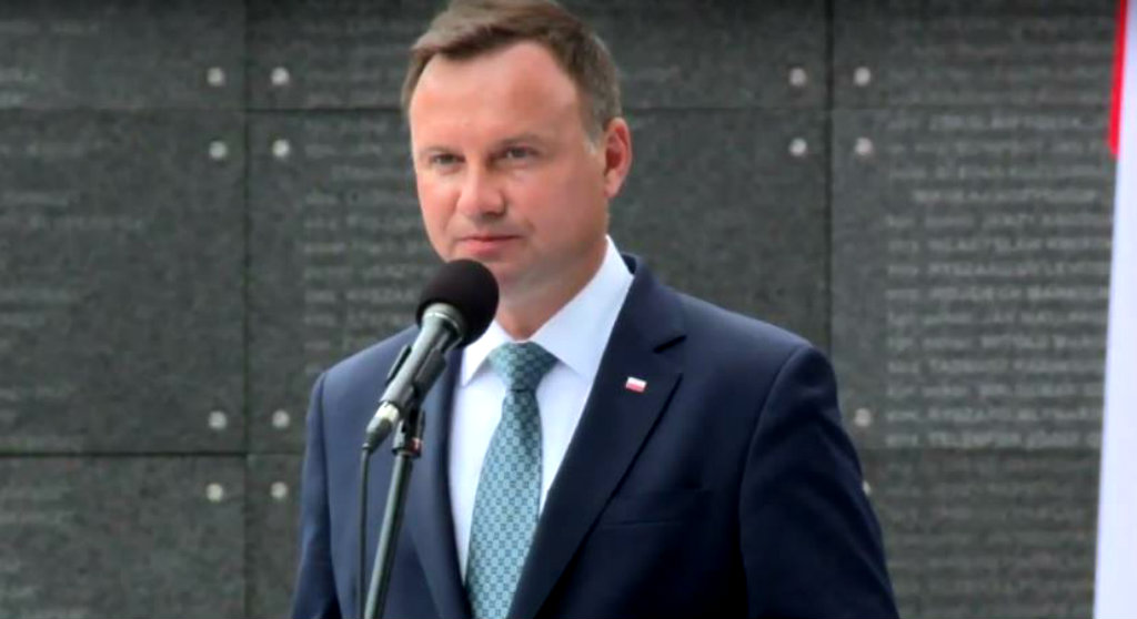 Wstyd, kompromitacja, żenada. Koszmarne zachowanie Dudy
