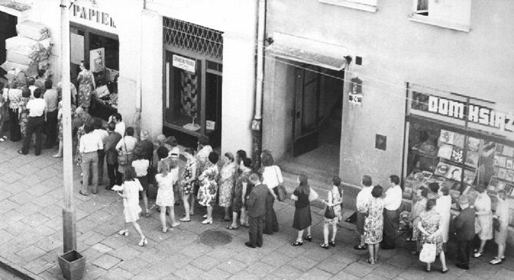 Kossela: Bykowe i podatek od singli. Absurdalny powrót do przeszłości