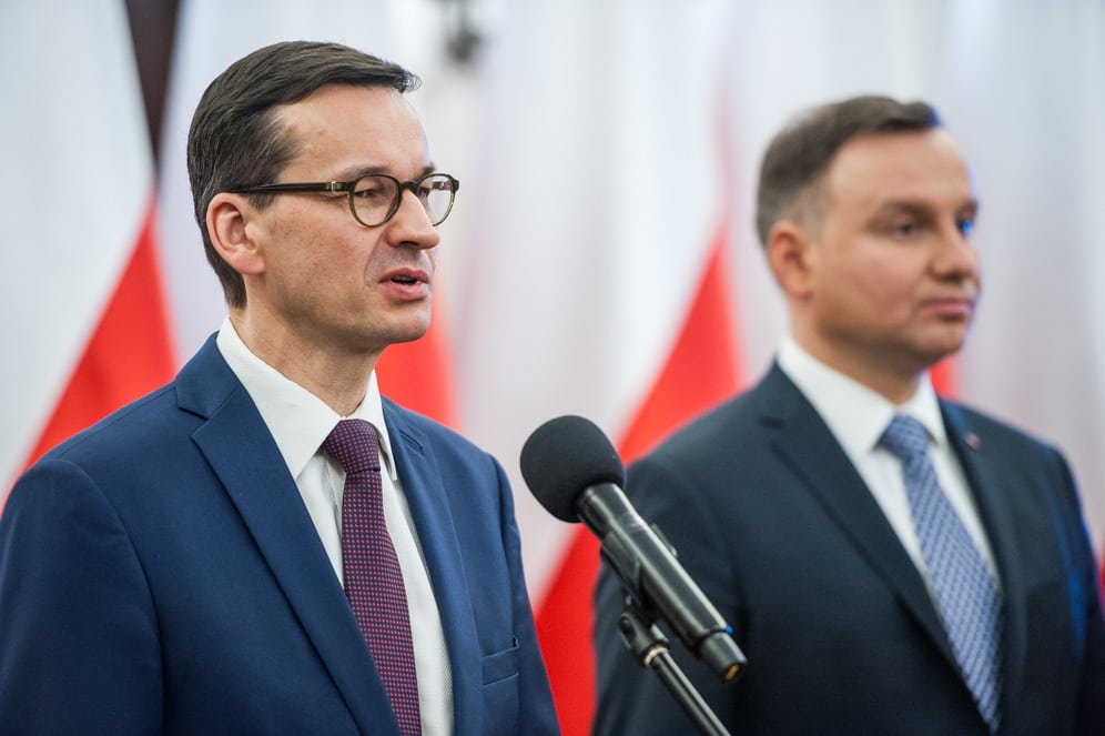 Burda podczas wizyty Dudy i Morawieckiego! Tłum zaczął ich wyzywać