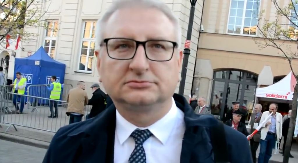 Zawieszony w PiS poseł skandalista wraca do partii z hukiem! Ręce opadają