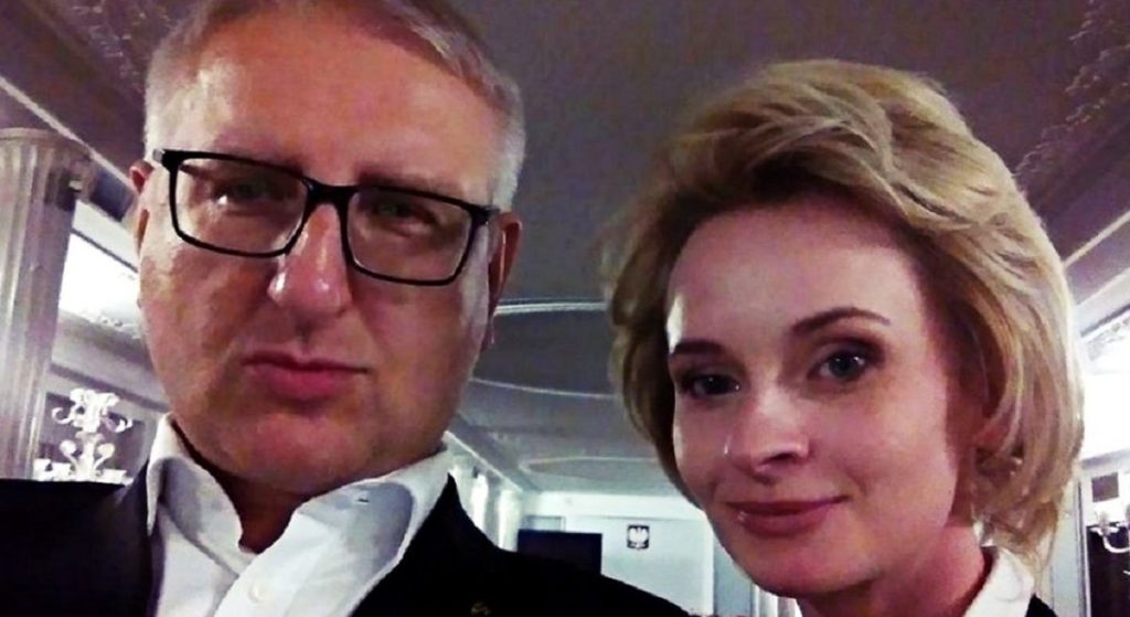 Izabela Pek nie powiedziała ostatniego słowa. Cała prawda o romansach w PiS-ie