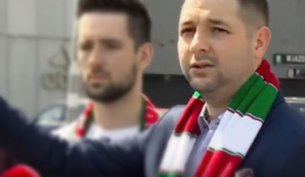 Patryk Jaki naraził się kibicom Legii