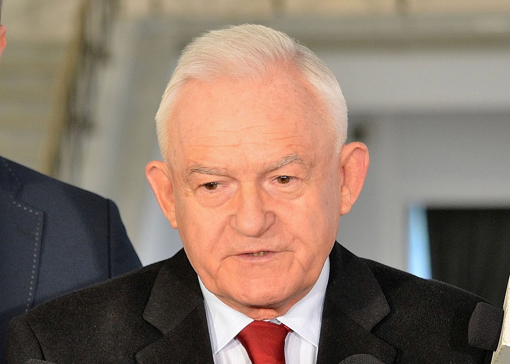 Ujawniono TAJNY list Leszka Millera do Faktu! Znamy treść
