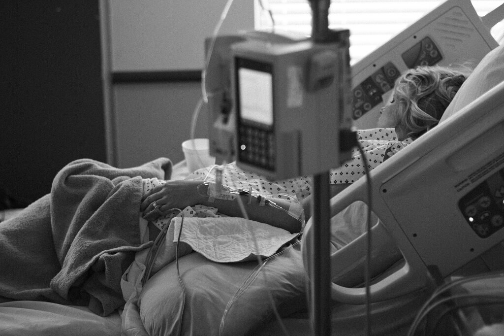 Lekarz zarabiał miliony. Celowo diagnozował u zdrowych ludzi raka
