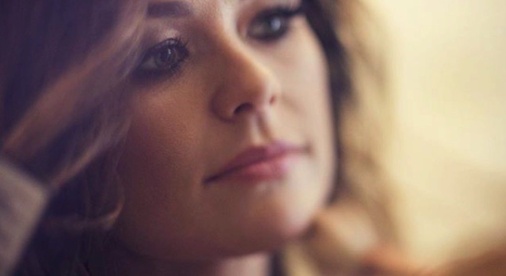 Kasia Cichopek z ciążowym brzuszkiem na nietypowym zdjęciu. Fani się rozpływają